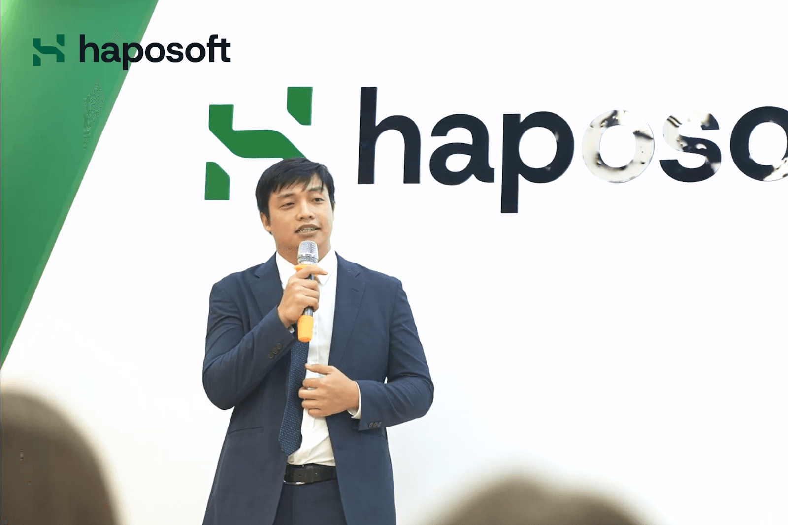 Haposoft CEOによるビジョンと成長戦略のスピーチ